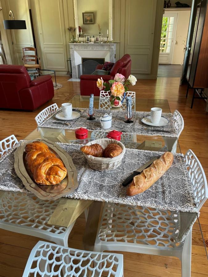 Bed and Breakfast Le Logis D'Anne-Sophie Chuignolles Esterno foto